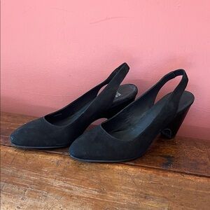 Elegant Eileen Fisher Black Suede Slingback Heels